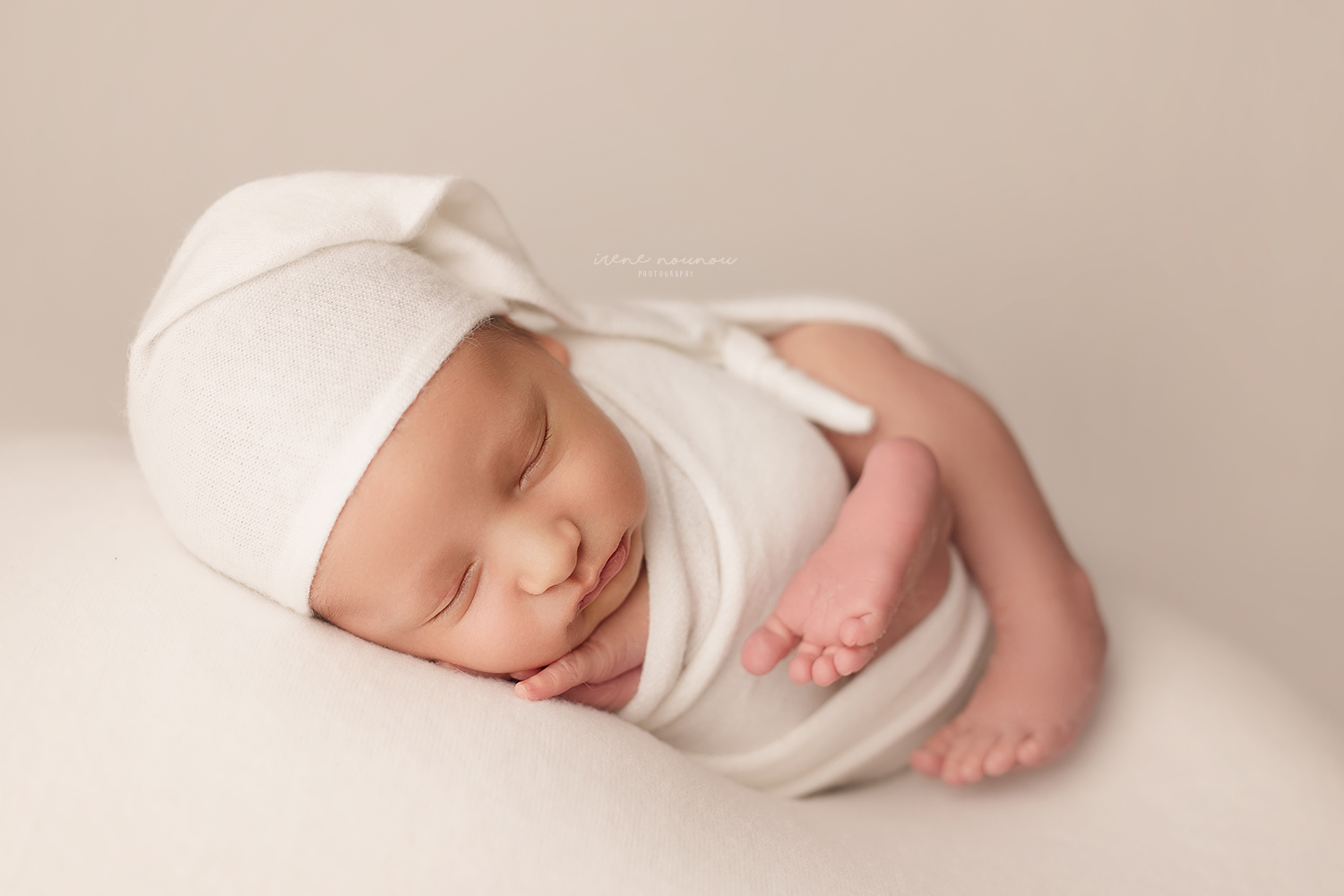 irene-nounou-photography-fotografia-newborn-barcelona-fotografia-recien-nacido-barcelona-reportaje-bebe irene-nounou-photography-fotografia-barcelona-reportaje-bebe-newborn-nounat-recien-nacidos-sant-cugat-560irene-nounou-photography-fotografia-barcelona-reportaje-bebe-newborn-nounat-recien-nacidos-sant-cugat-58