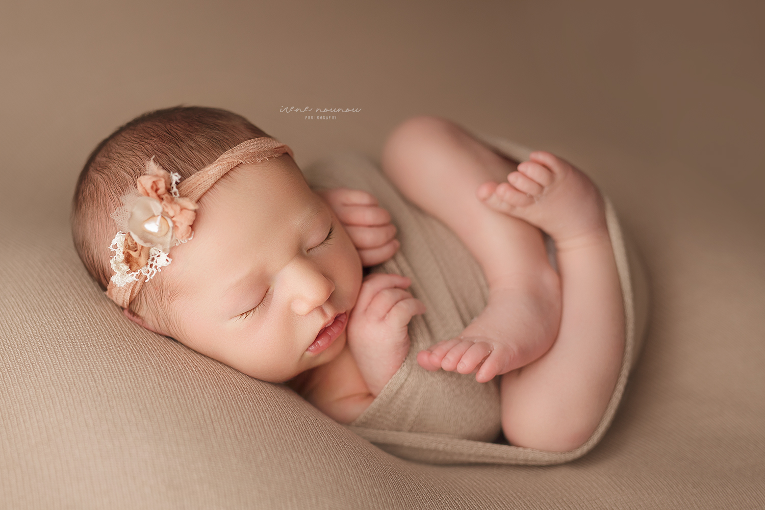 Reportaje fotográfico bebé recién nacido newborn Barcelona Reportaje fotográfico bebé recién nacido newborn Barcelona