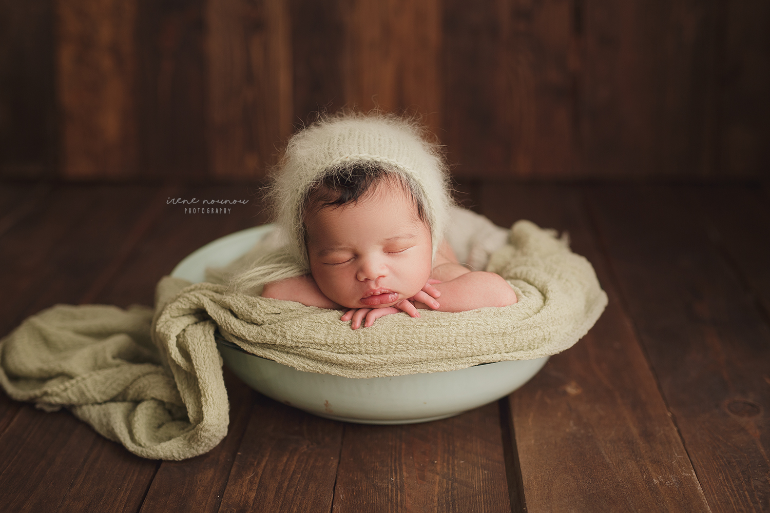 fotografía newborn bebé recién nacido en Barcelona fotografía newborn bebé recién nacido en Barcelona