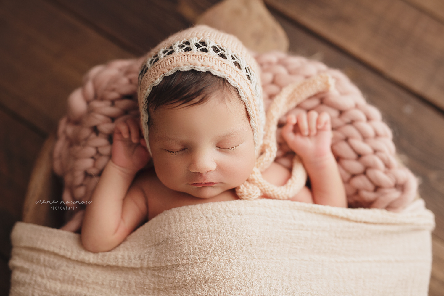 Fotografía newborn bebé recién nacido Barcelona Fotografía newborn bebé recién nacido Barcelona