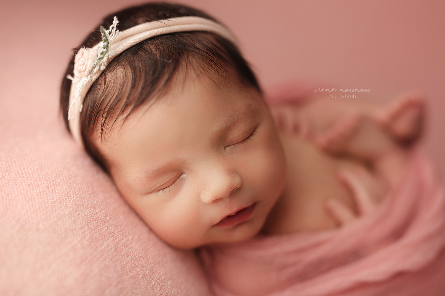 Fotografía newborn bebé recién nacido Barcelona Fotografía newborn bebé recién nacido Barcelona