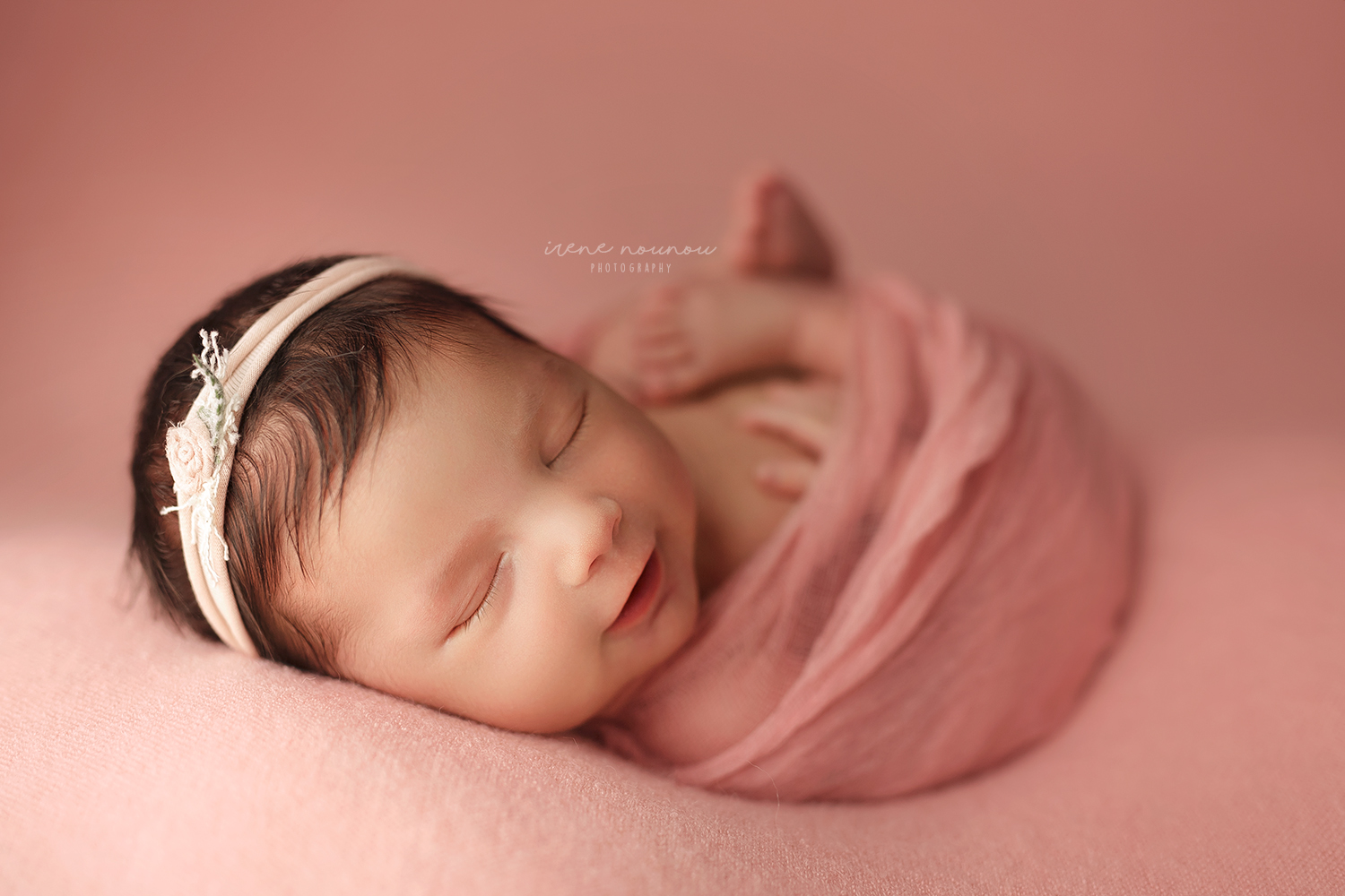 Fotografía newborn bebé recién nacido Barcelona Fotografía newborn bebé recién nacido Barcelona