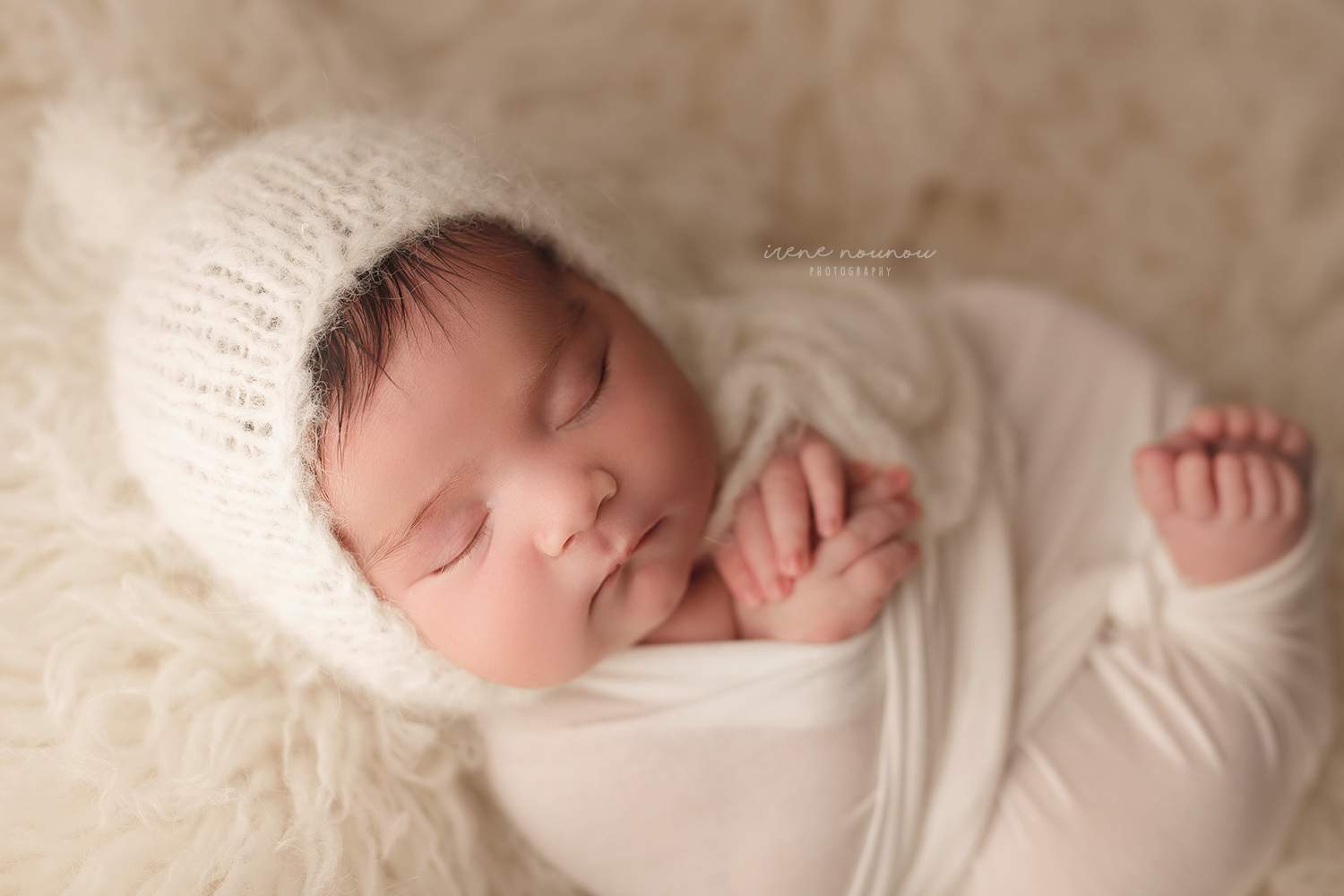 Fotografía newborn bebé recién nacido en Barcelona Fotografía newborn bebé recién nacido en Barcelona