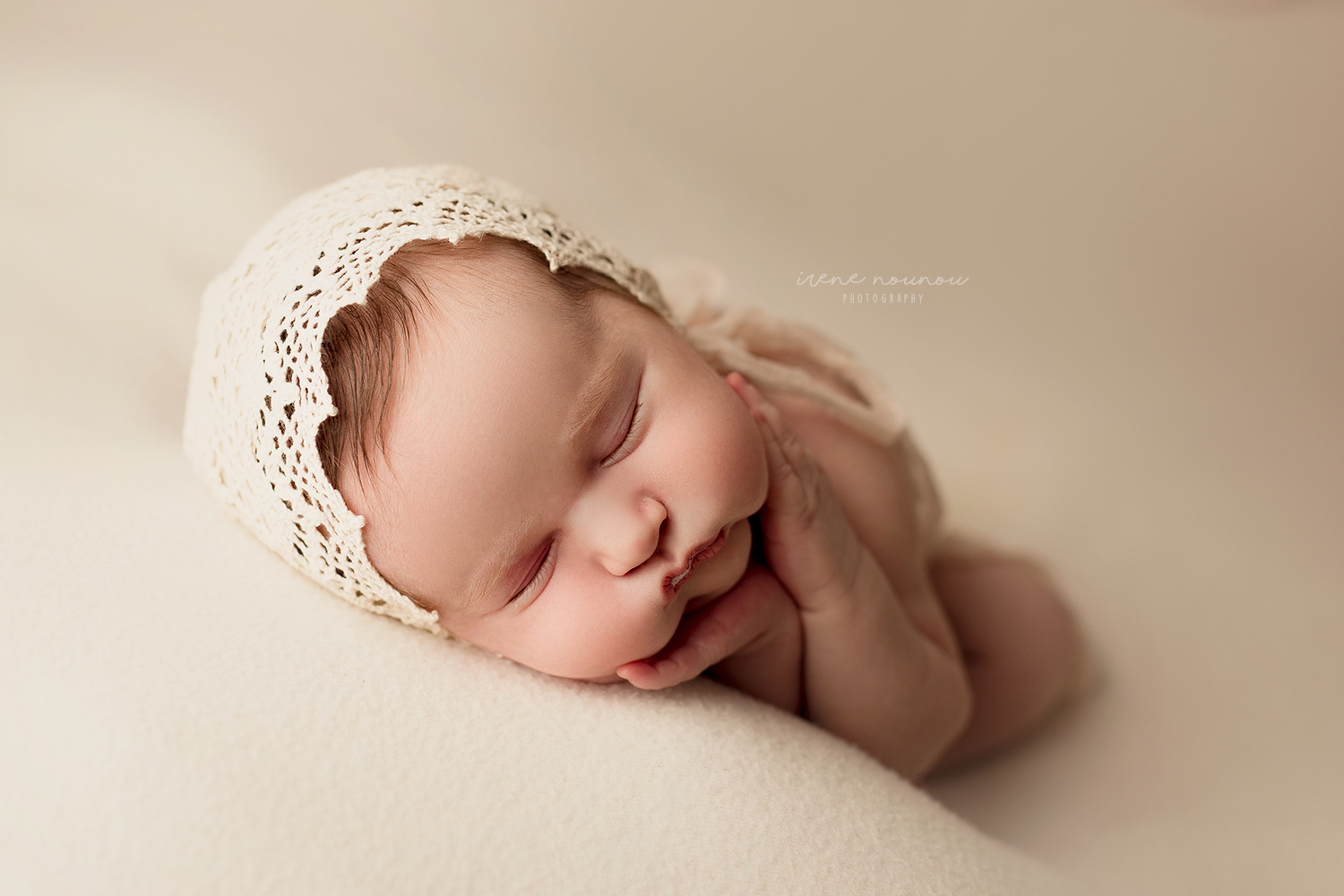 Reportaje fotografía newborn Sant Cugat del Vallès Barcelona Reportaje fotografía newborn Sant Cugat del Vallès Barcelona